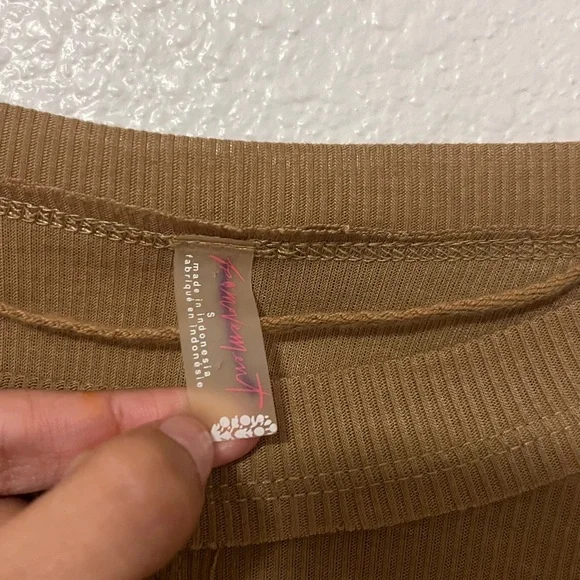 Free People Movement Bistre Infinitee Long-Sleeve Tee Size Small Brown Tan Cream - Picture 4 of 6